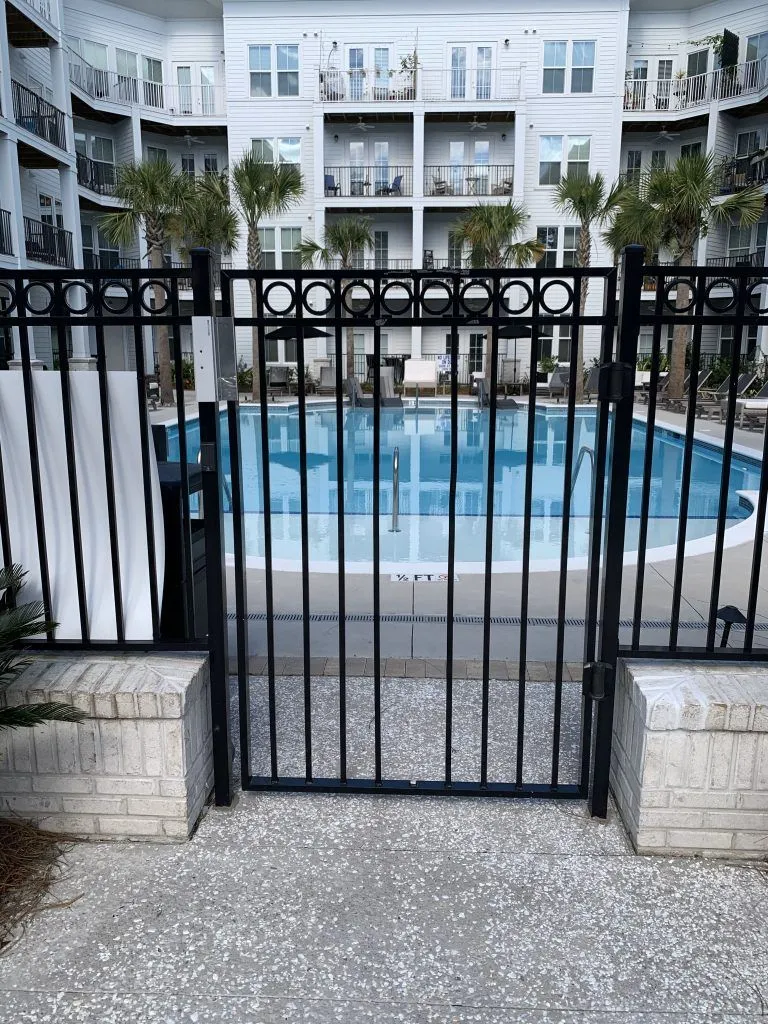 Fence repair in Charleston SC